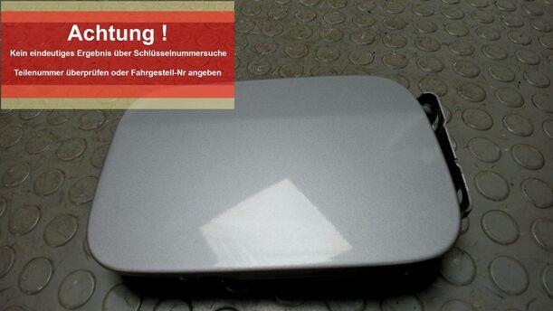Foto: TANKKLAPPE / TANKDECKEL eines Mercedes-Benz A 140 GLXi