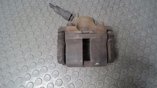 Foto: BREMSSATTEL VORN RECHTS ( TRW ) eines Renault Twingo 1.2 16V Aut. Style
