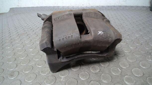 Foto: BREMSSATTEL VORN RECHTS ( TRW ) eines Renault Twingo 1.2 16V Aut. Style