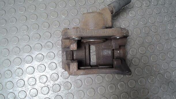Foto: BREMSSATTEL VORN RECHTS ( TRW ) eines Renault Twingo 1.2 16V Aut. Style