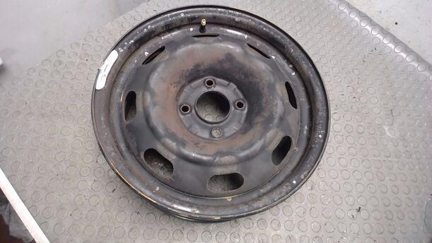 Foto: STAHLFELGE 6X15 ET27 eines Citroen C3 Pluriel 1.4 GL