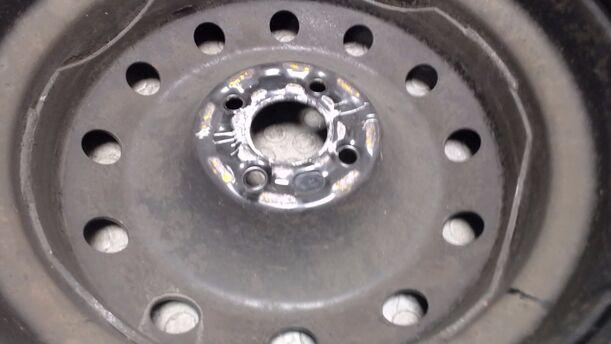 Foto: STAHLFELGE 6X15 ET43 eines Renault Scenic 1.6 GL