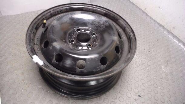 Foto: STAHLFELGE 6X15 ET43 eines Renault Scenic 1.6 GL