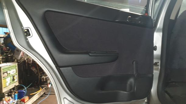 Foto: TÜR HINTEN LINKS eines Opel Astra 1.6 GL
