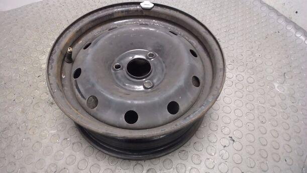 Foto: STAHLFELGE 5X13 ET15 eines Peugeot 106 GL