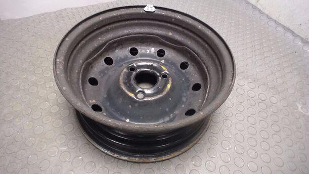 Foto: STAHLFELGE 5X13 ET15 eines Peugeot 106 GL
