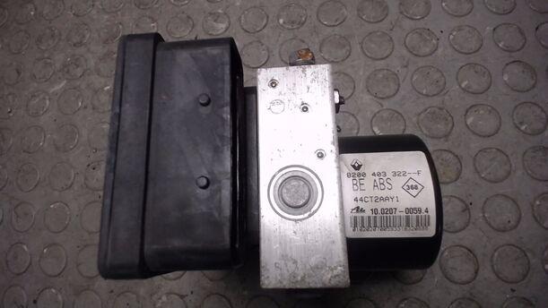 Foto: HAUPTBREMSAGGREGAT ABS eines Renault Twingo 1.2 16V Aut. GL