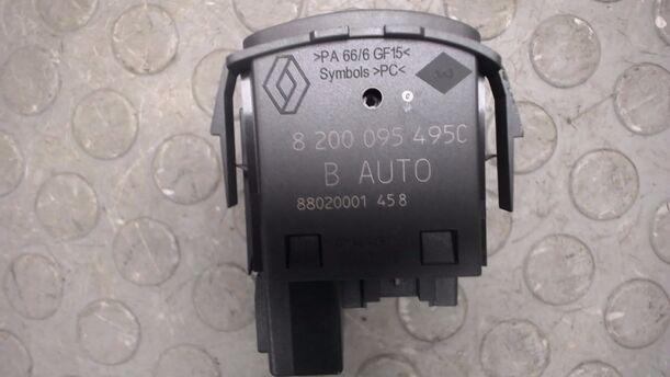 Foto: SCHALTER LEUCHTWEITENVERSTELLUNG eines Renault Twingo 1.2 16V Aut. GL