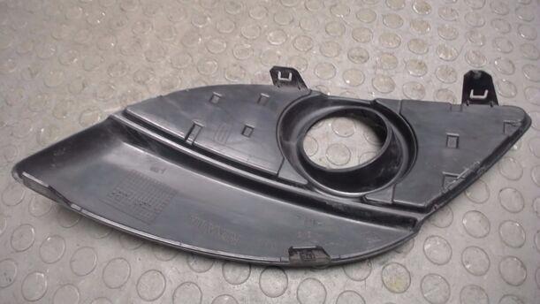 Foto: BLENDE NEBELSCHEINWERFER RECHTS eines Renault Twingo 1.2 16V Aut. GL
