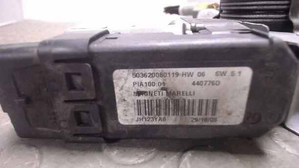 Foto: FENSTERHEBER TÜR VORNE LINKS (2/3 TÜRER) eines Renault Twingo 1.2 16V Aut. GL