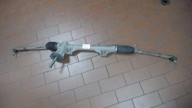 Foto: LENKUNG / LENKGETRIEBE eines Renault Twingo 1.2 16V Aut. GL