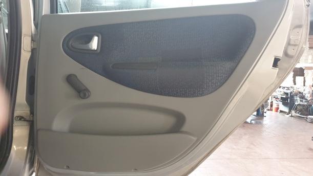 Foto: TÜR HINTEN RECHTS eines Renault Scenic 1.6