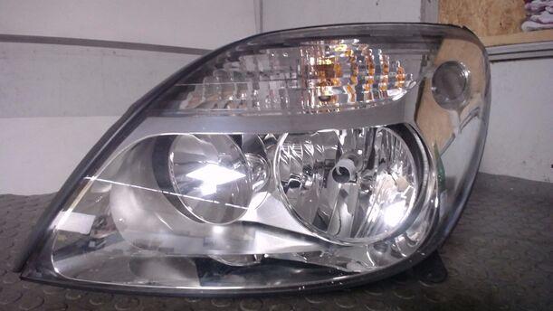 Foto: SCHEINWERFER LINKS eines Renault Scenic 1.6