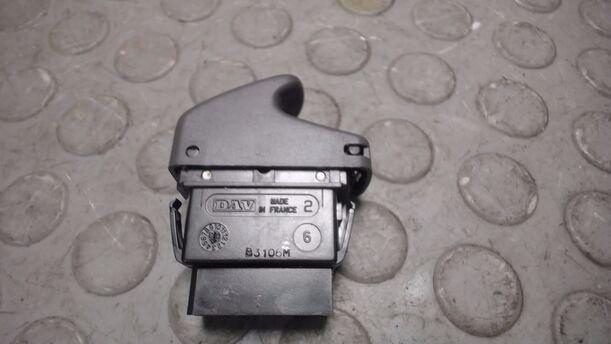 Foto: FENSTERHEBERSCHALTER LINKS eines Renault Scenic 1.6