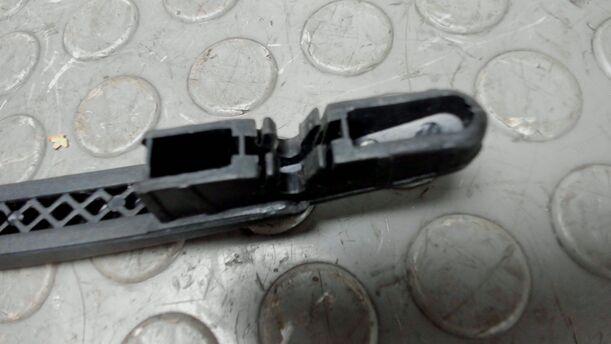 Foto: SCHEIBENWISCHERARM HINTEN eines Opel Astra 1.6