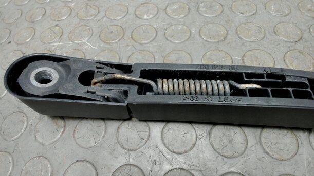 Foto: SCHEIBENWISCHERARM HINTEN eines Opel Astra 1.6