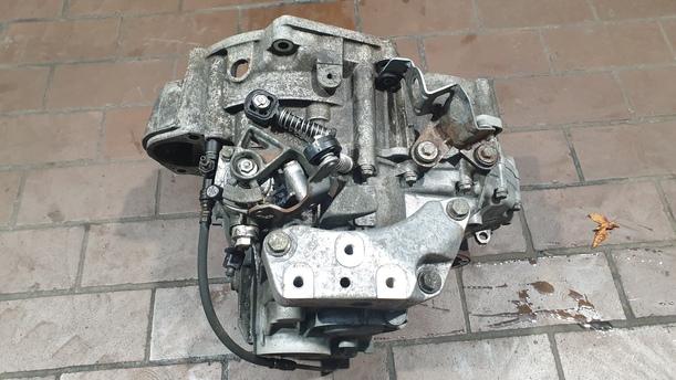 Foto: SCHALTGETRIEBE GNE eines VW Touran 2.0 TDI