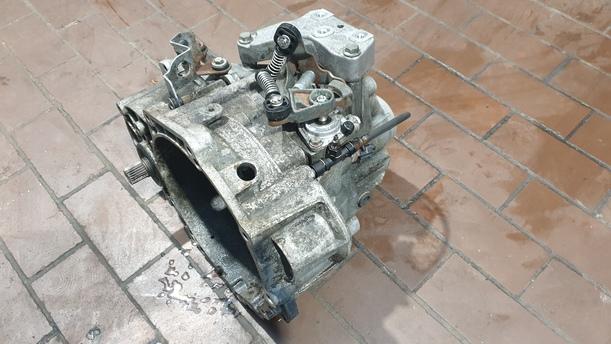 Foto: SCHALTGETRIEBE GNE eines VW Touran 2.0 TDI