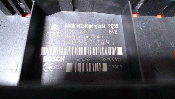 Foto: BORDNETZSTEUERGERÄT eines VW Touran 2.0 TDI