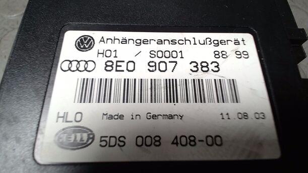 Foto: ANHÄNGERMODUL/ ANHÄNGERANSCHLUSSGERÄT eines VW Touran 2.0 TDI