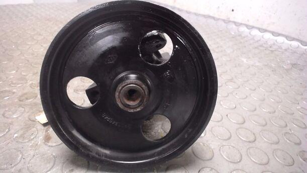 Foto: PUMPE SERVOLENKUNG eines Renault Scenic 1.6