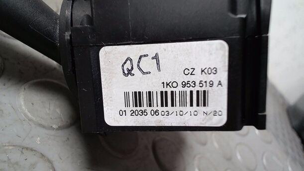 Foto: SCHEIBENWISCHERSCHALTER eines VW Touran 2.0 TDI GL