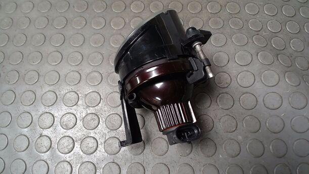 Foto: NEBELSCHEINWERFER RECHTS ( LINSENLICHT/ H11 ) eines VW Touran 2.0 TDI GL