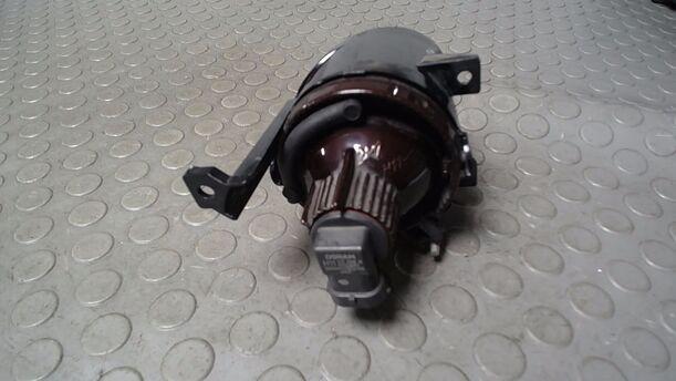 Foto: NEBELSCHEINWERFER LINKS ( LINSENLICHT / H11 ) eines VW Touran 2.0 TDI GL