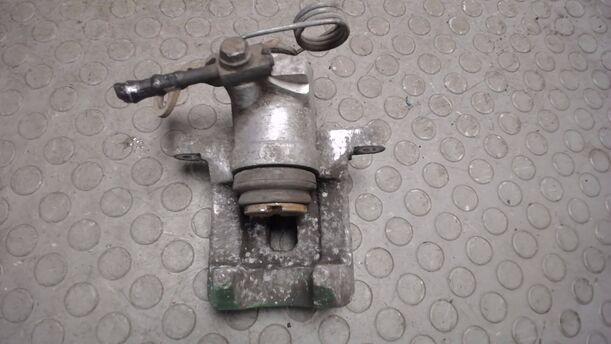 Foto: BREMSSATTEL HINTEN RECHTS eines VW Passat Variant 1.9 TDI GL