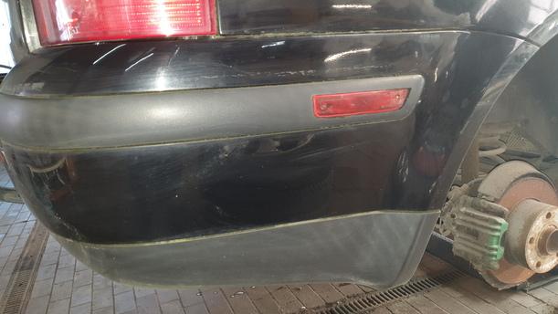 Foto: STOSSSTANGE / STOSSFÄNGER HINTEN eines VW Passat Variant 1.9 TDI GL