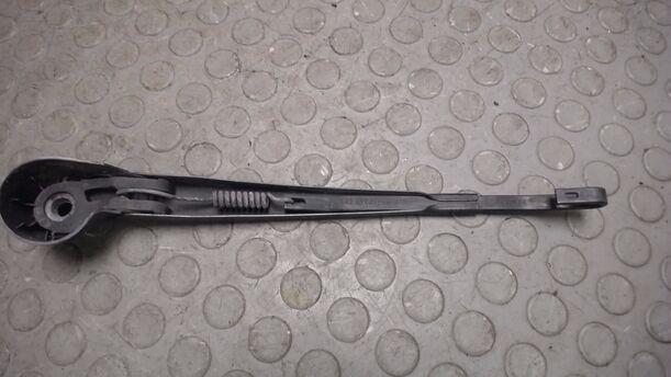 Foto: SCHEIBENWISCHERARM HINTEN eines VW Passat Variant 1.9 TDI