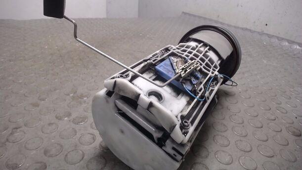 Foto: KRAFTSTOFFPUMPE eines VW Passat Variant 1.9 TDI