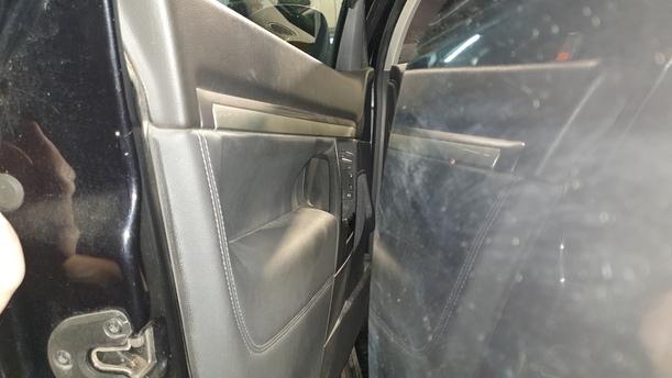 Foto: TÜR VORNE LINKS eines Opel Vectra 1.9 CDTI Caravan