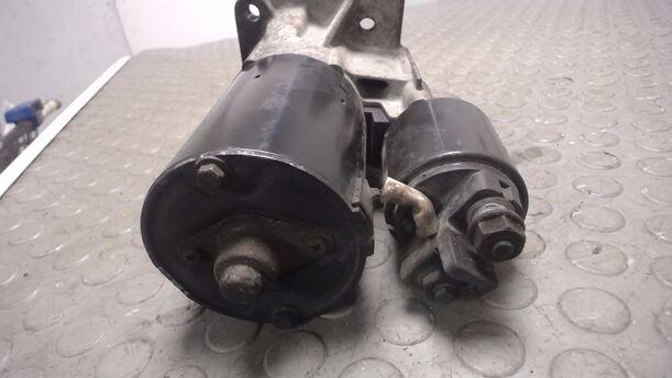 Foto: ANLASSER / STARTER BOSCH eines Renault Espace 2.0