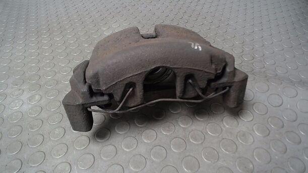 Foto: BREMSSATTEL VORN LINKS eines VW Touran 2.0 TDI