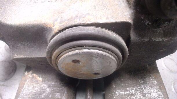 Foto: BREMSSATTEL HINTEN LINKS eines Renault Espace 2.0