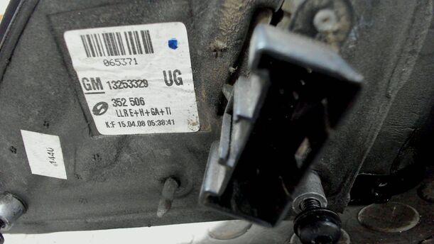 Foto: AUSSENSPIEGEL RECHTS ELEKTRISCH EINKLAPPBAR eines Opel Vectra 1.9 CDTI Caravan
