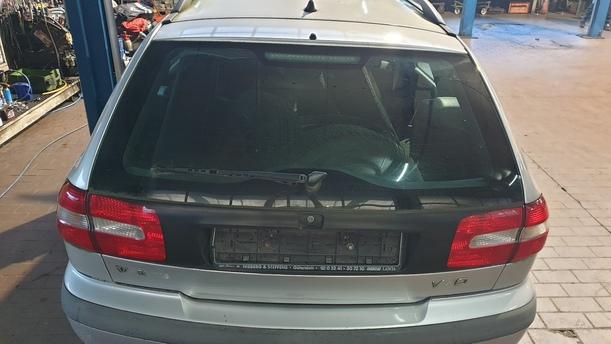 Foto: HECKKLAPPE/ HECKDECKEL eines Volvo V40 1.8 acenta