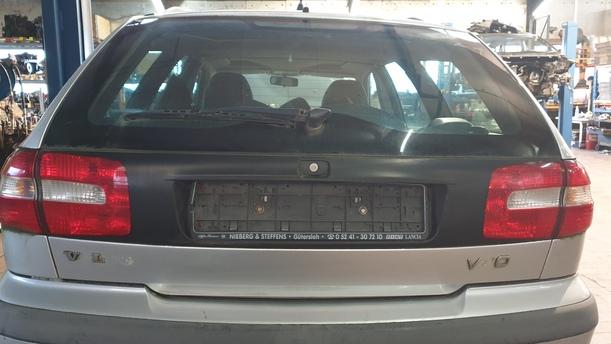 Foto: HECKKLAPPE/ HECKDECKEL eines Volvo V40 1.8 acenta