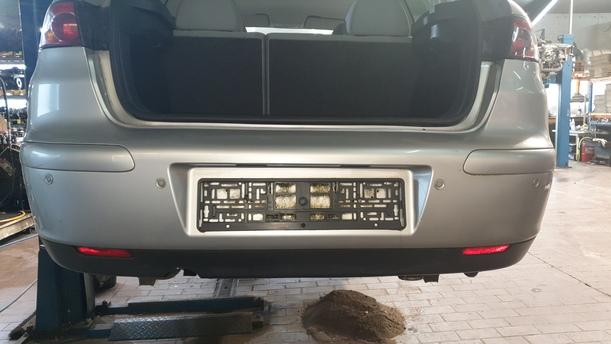 Foto: STOSSFÄNGER / STOSSSTANGE HINTEN eines Seat Ibiza 1.2 12V acenta
