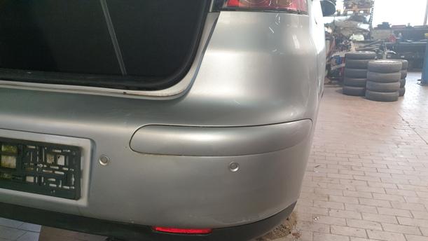 Foto: STOSSFÄNGER / STOSSSTANGE HINTEN eines Seat Ibiza 1.2 12V acenta