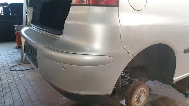 Foto: STOSSFÄNGER / STOSSSTANGE HINTEN eines Seat Ibiza 1.2 12V acenta
