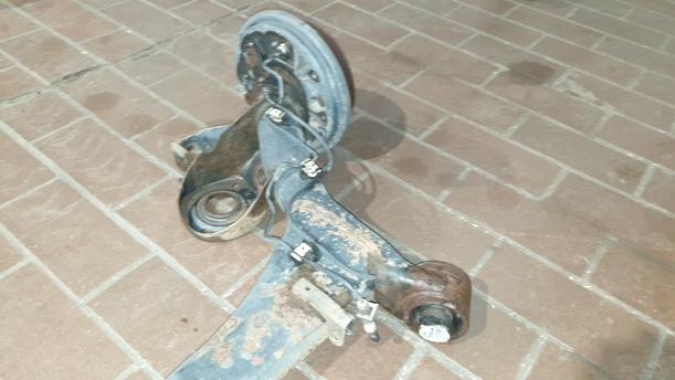 Foto: HINTERACHSE eines Seat Ibiza 1.2 12V acenta