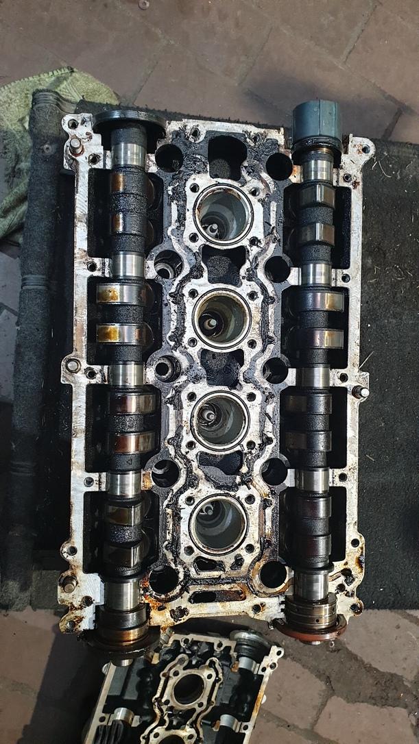 Foto: ZYLINDERKOPF B4184S2 eines Volvo V40 1.8 acenta