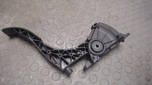 Foto: GASPEDAL eines Seat Ibiza 1.2 12V acenta