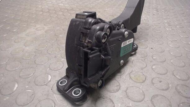 Foto: GASPEDAL eines Seat Ibiza 1.2 12V acenta
