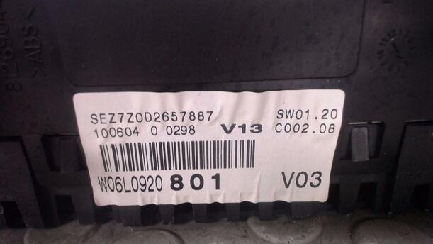 Foto: TACHOEINHEIT / INSTRUMENTENTAFEL eines Seat Ibiza 1.2 12V acenta