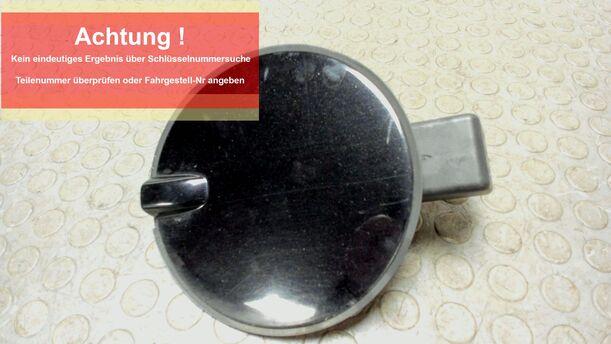 Foto: TANKKLAPPE / TANKDECKEL eines Opel Vectra 1.9 CDTI Caravan