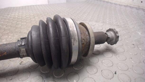 Foto: ANTRIEBSWELLE LINKS eines Seat Ibiza 1.2 12V