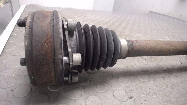 Foto: ANTRIEBSWELLE LINKS eines Seat Ibiza 1.2 12V